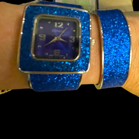 Sparkly Blue Glitter Strada New Watch & Bracelet made of Steel. New Battery. - Picture 4 of 4
